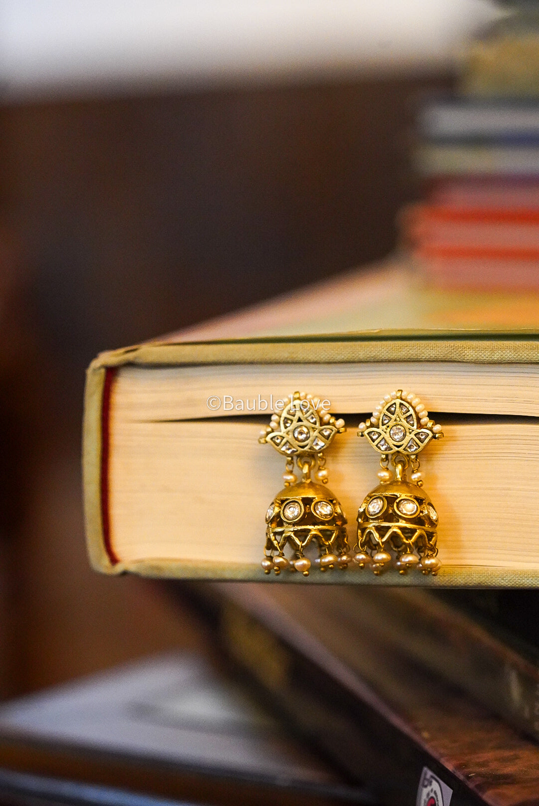 Rida Jadau Jhumka Earrings