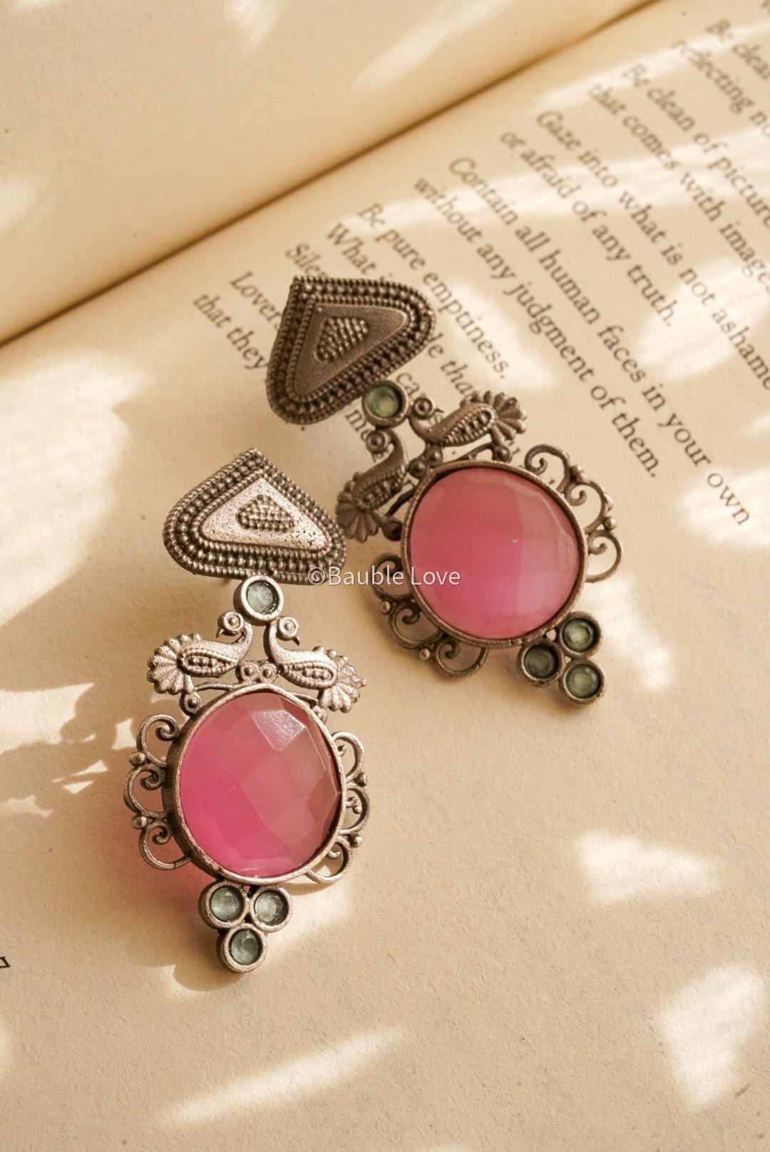 Elanor Earrings (Pink)