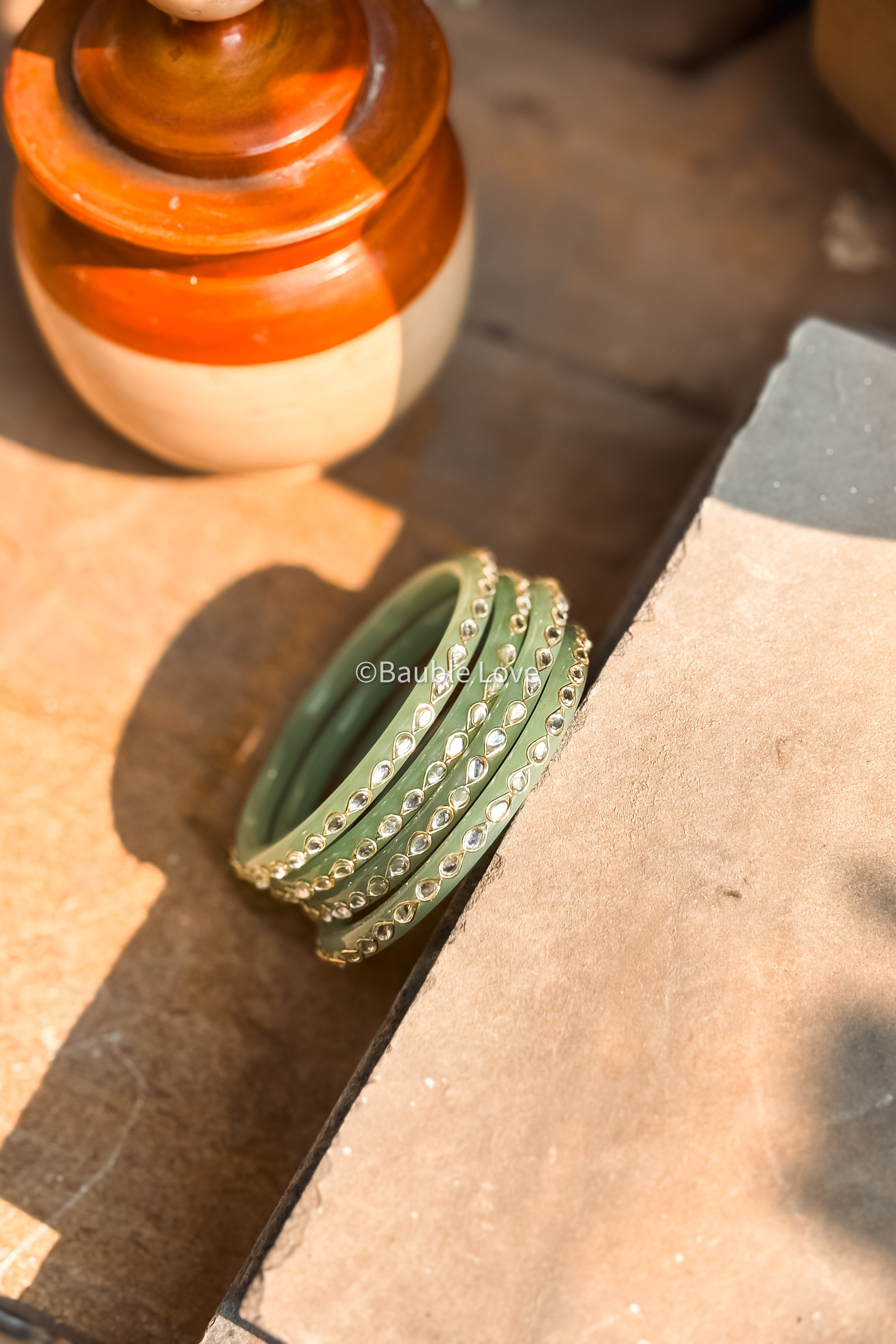Kundan Glass Bangle Set