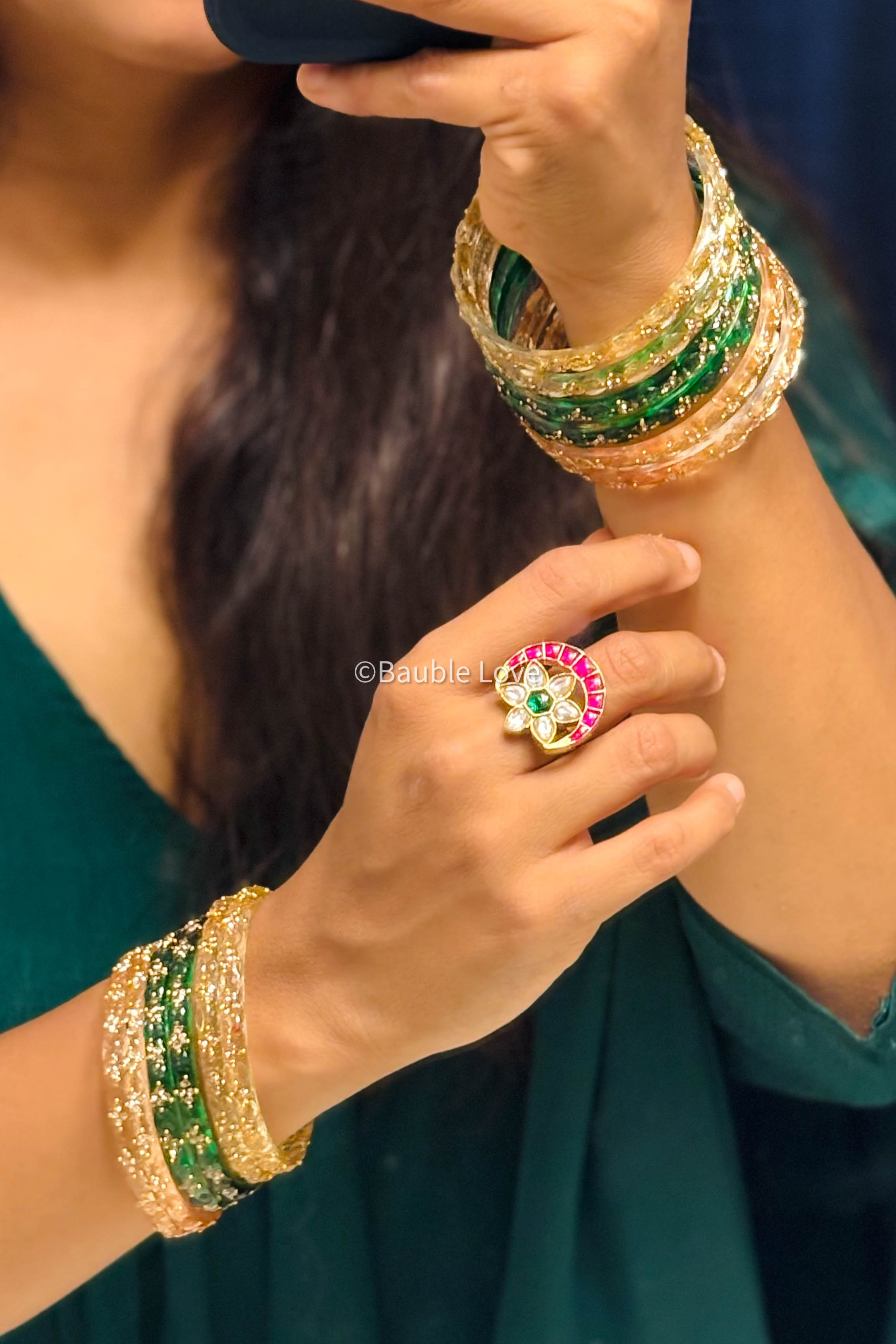 Falak Glass Bangle (Set of 4)