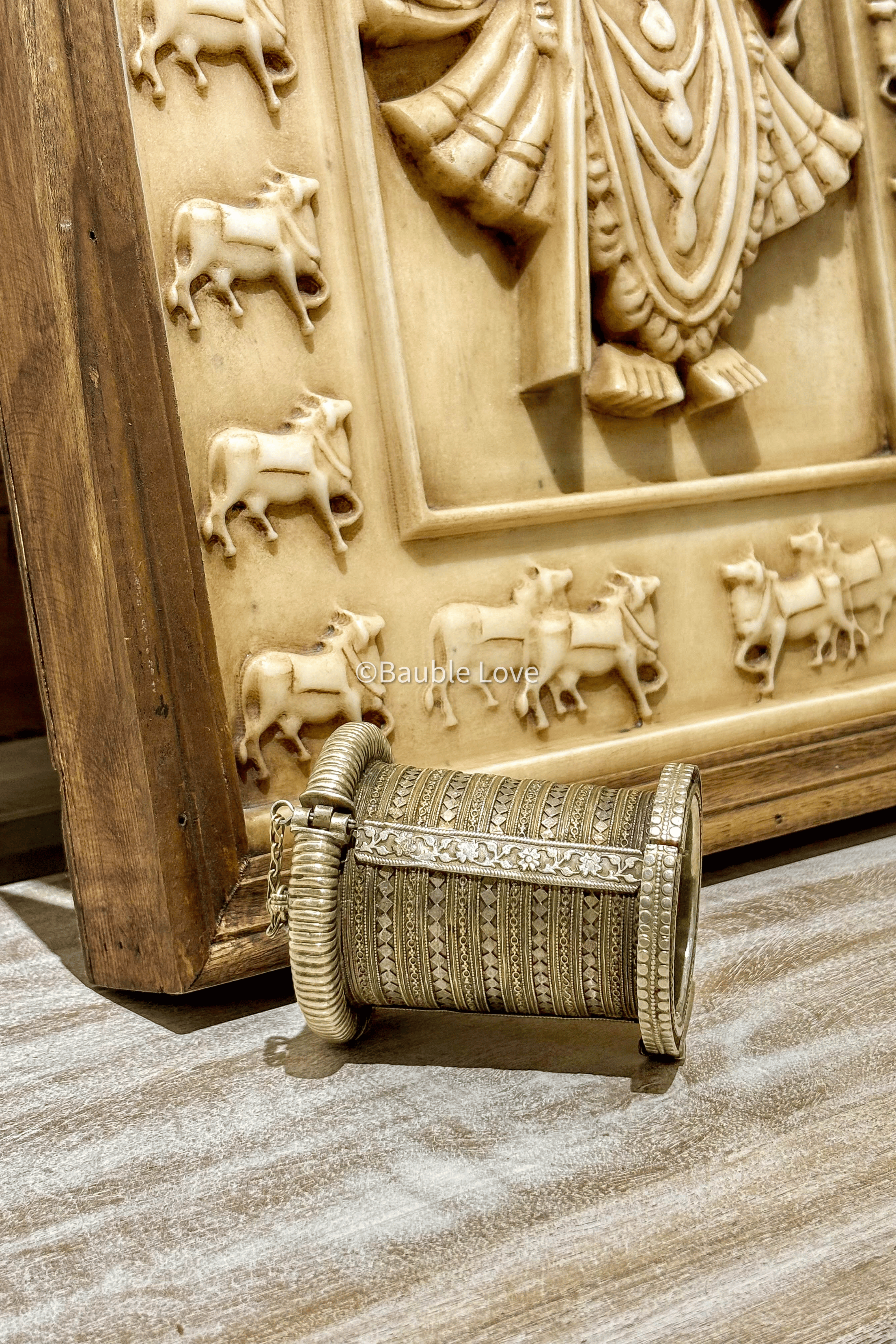 Aziva Vintage Cuff