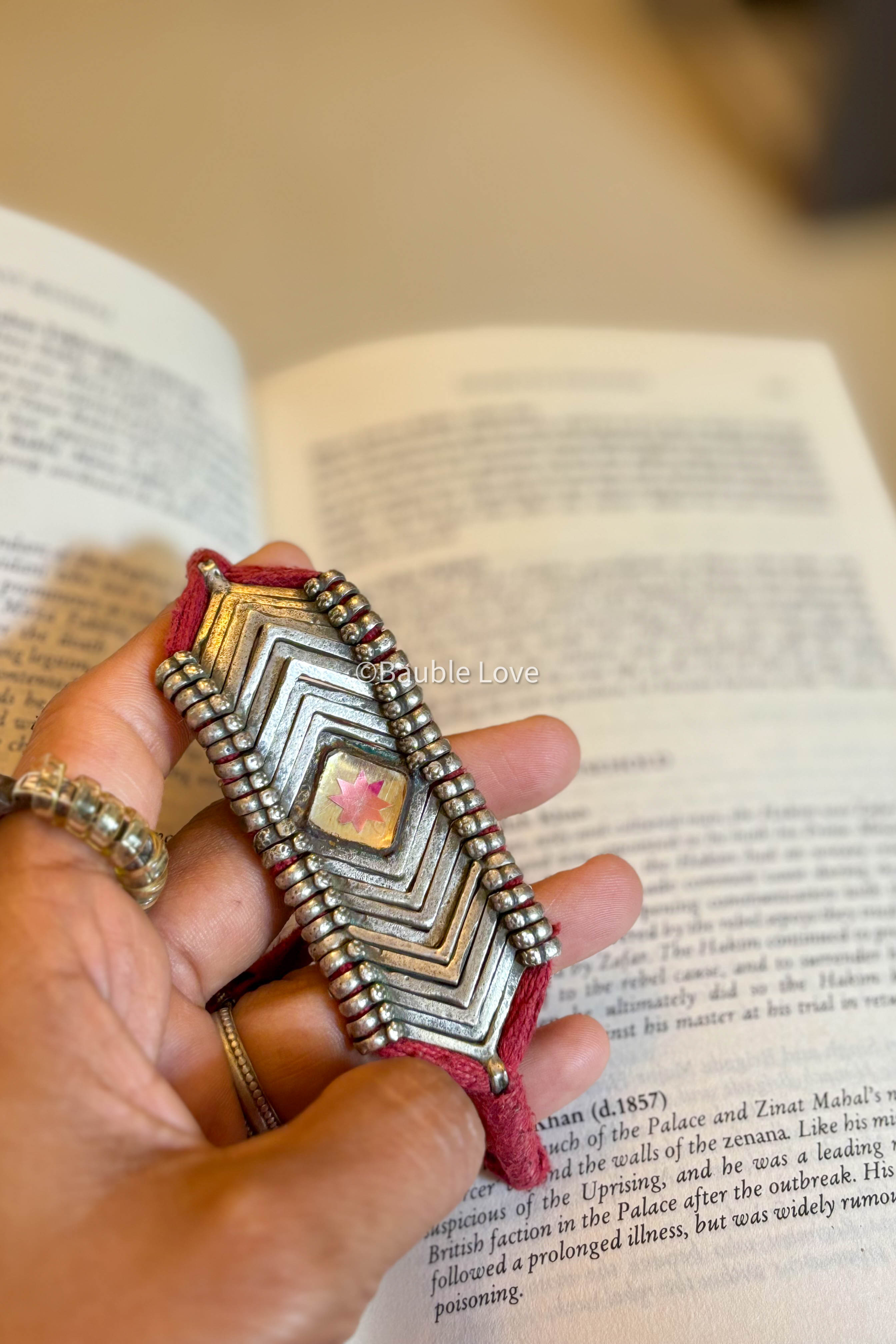 Glass Chandi Bracelet (Adjustable)