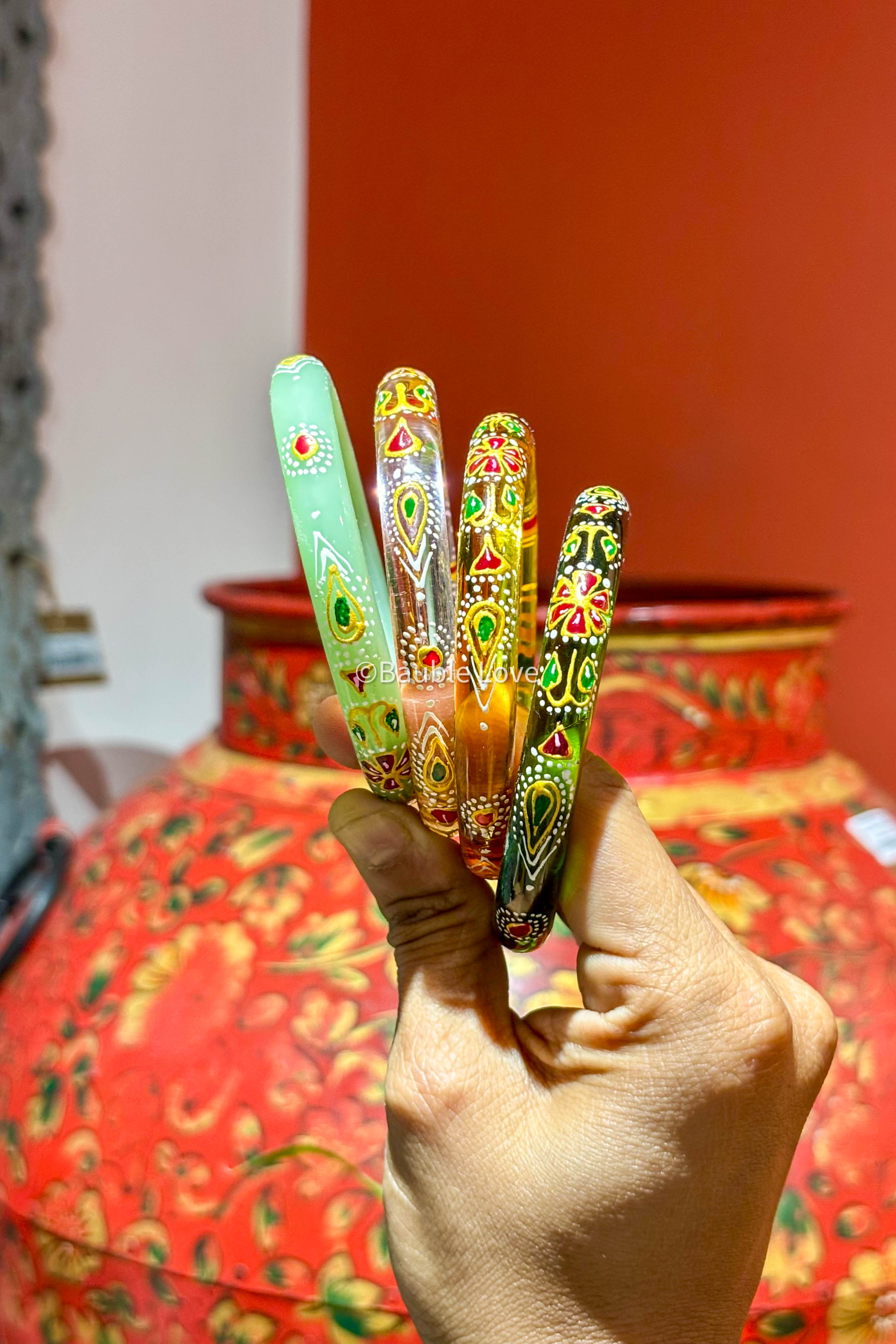 Naavya Hand painted Glass Bangle