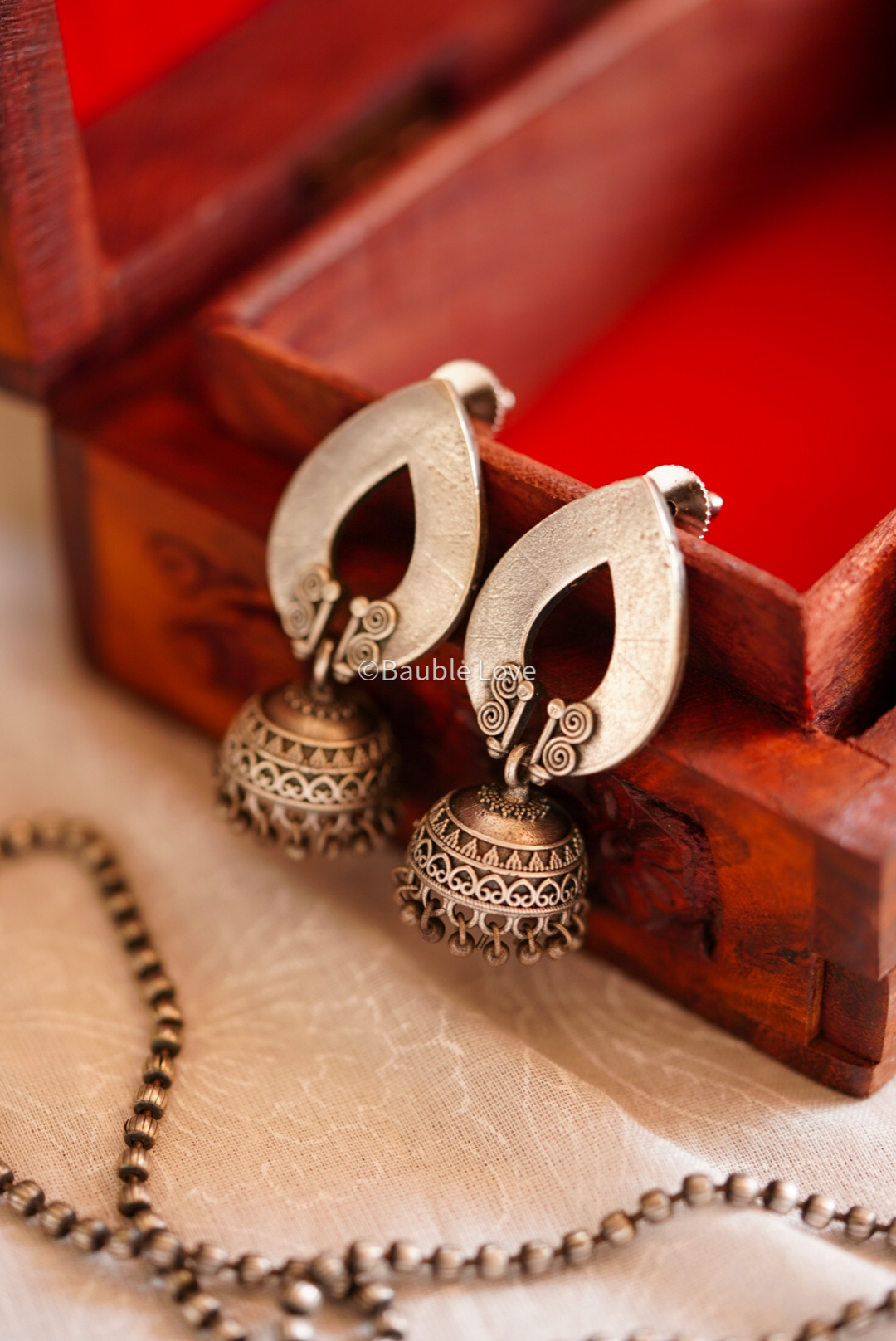 Veena Jhumka Earrings