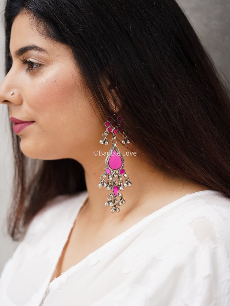 Daivika Glass Earrings (Gloss Pink)