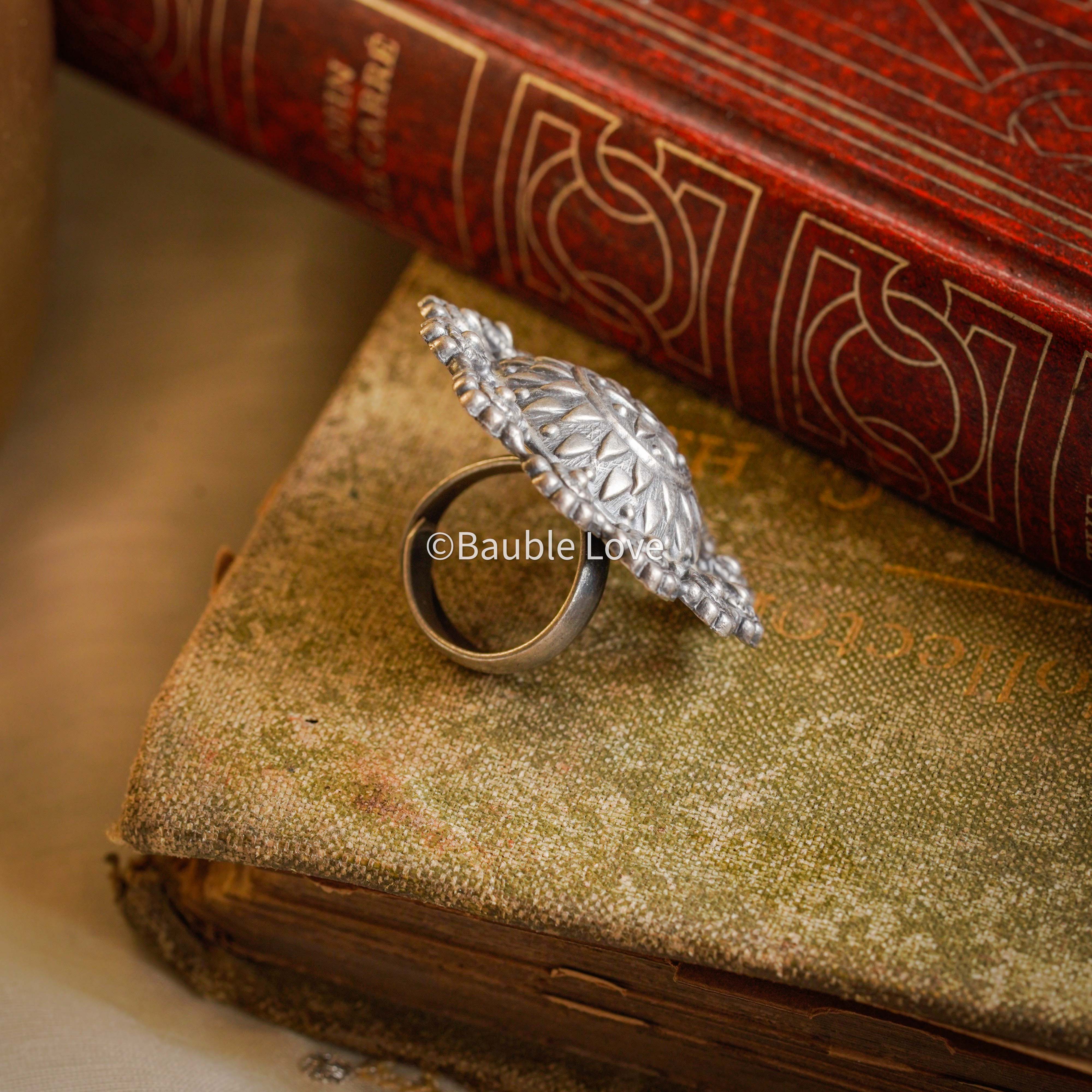 Harita Silver Ring (925)